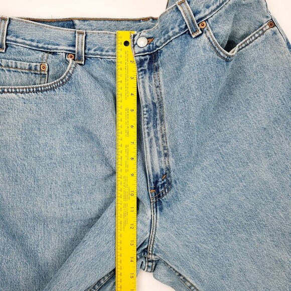 Vtg Levi's 550 USA Relaxed Fit Tapered Leg Light Wash Men 42x32 (40x32) Jeans - Picture 11 of 11